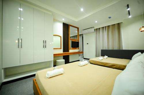 suite_room_4